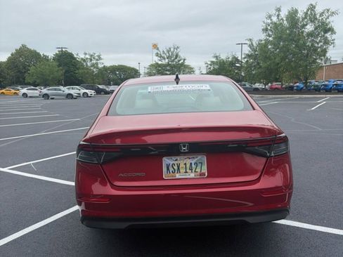 Certified 2025 Honda Accord SE image 7