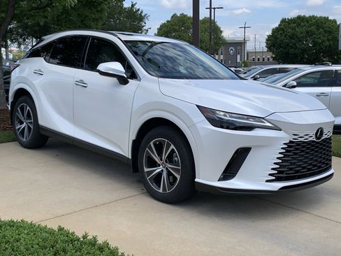 Used 2023 Lexus RX 350 Premium w/ Cold Area Package FWD image 2