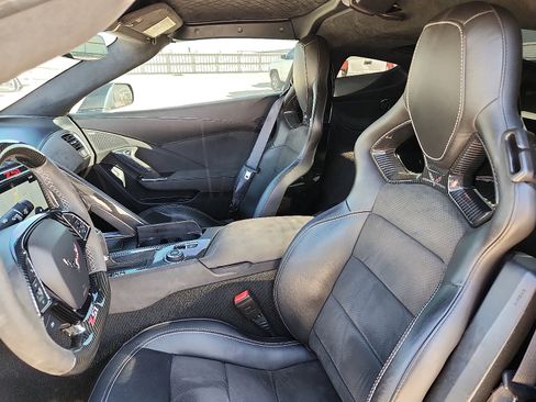 Used 2019 Chevrolet Corvette Stingray Z51 image 9