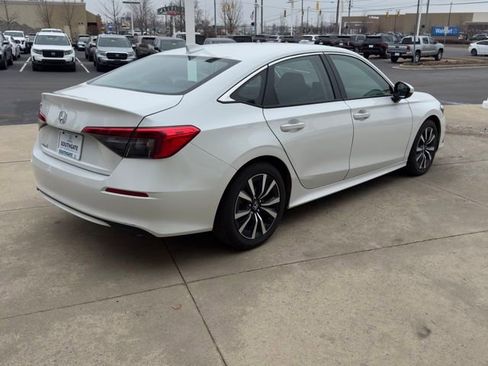 Used 2023 Honda Civic EX image 5