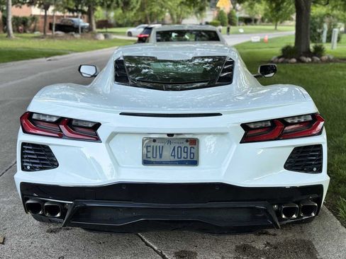 Used 2021 Chevrolet Corvette Stingray Coupe w/ Z51 Performance Package RWD image 6