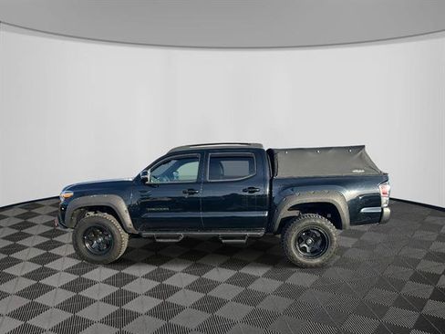 Used 2020 Toyota Tacoma TRD Off-Road image 8