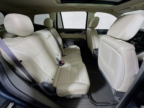 Used 2020 Cadillac XT6 Premium Luxury image 26