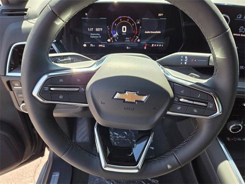 New 2025 Chevrolet Suburban Premier image 10