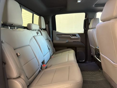 Used 2024 Chevrolet Silverado 1500 LTZ w/ LTZ Premium Package image 31