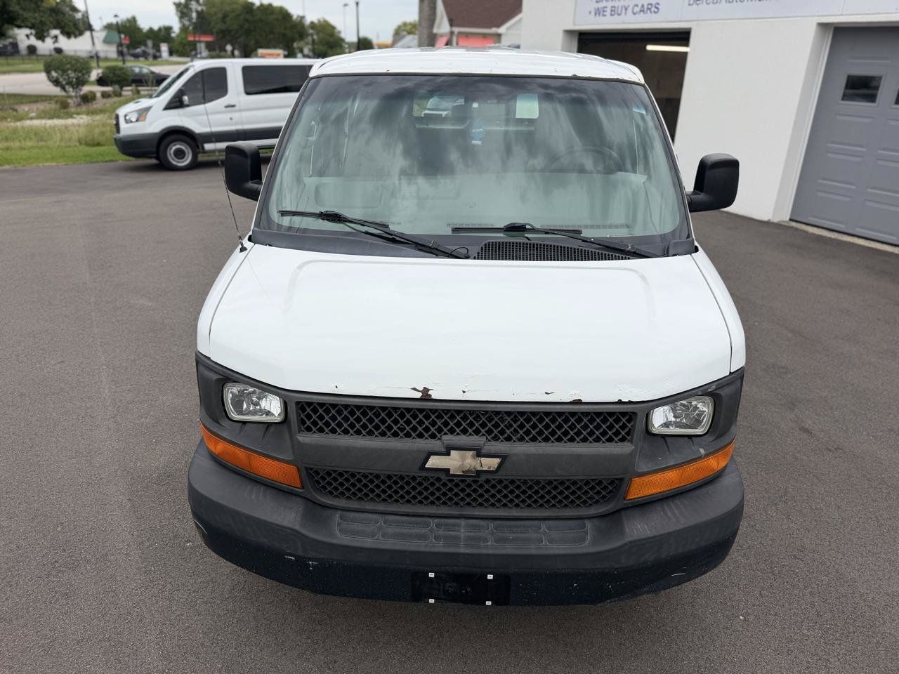 Used 2014 Chevrolet Express 1500 RWD image 4