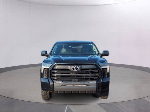 Used 2022 Toyota Tundra SR5 AWD/4WD image 9