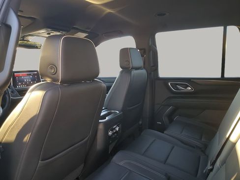 Used 2021 GMC Yukon SLT image 18