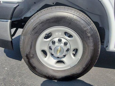 Used 2026 Chevrolet Express 3500 w/ Power Convenience Package RWD image 28