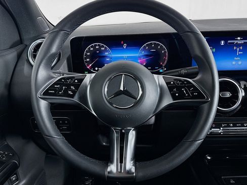 Certified 2026 Mercedes-Benz GLA 250 image 19