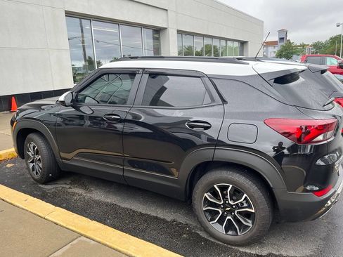Used 2023 Chevrolet TrailBlazer ACTIV w/ Sun and Liftgate Package AWD/4WD image 5