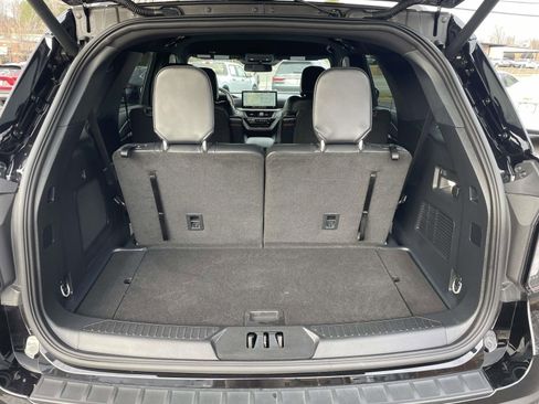 Used 2025 Ford Explorer ST-Line w/ Premium Package image 17