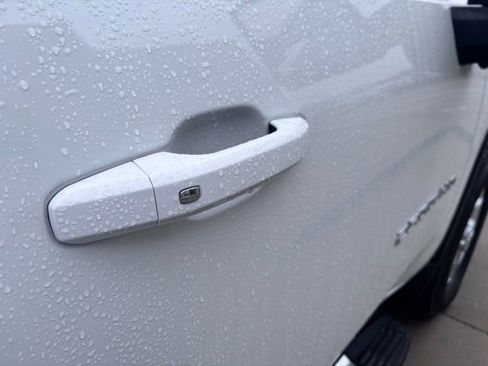 Used 2025 Chevrolet Silverado 2500 LT AWD/4WD image 13