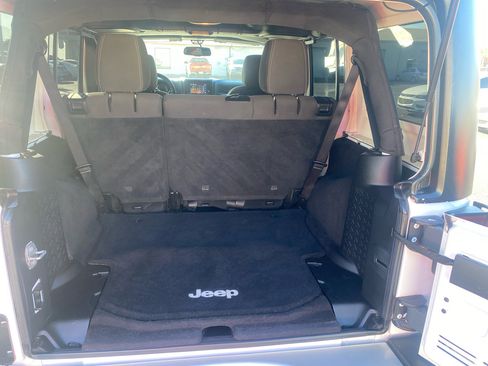 Used 2015 Jeep Wrangler Unlimited Sahara w/ Dual Top Group image 12