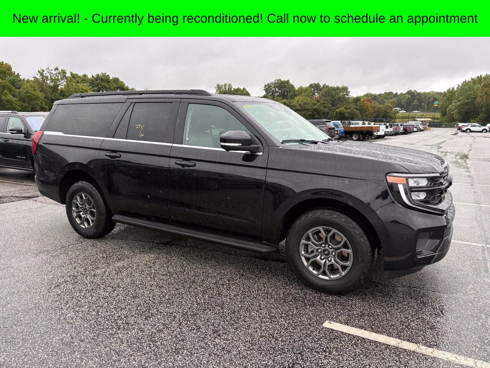 Used 2026 Ford Expedition Max Active RWD image 2