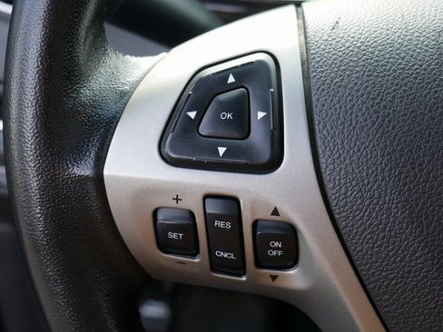 Used 2013 Ford Taurus Limited image 17