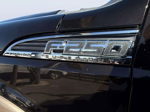 Used 2013 Ford F250 Lariat w/ Lariat Interior Pkg image 18