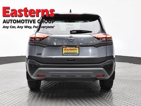 Used 2023 Nissan Rogue S AWD/4WD image 6