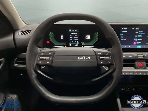 Used 2025 Kia K4 LX image 10