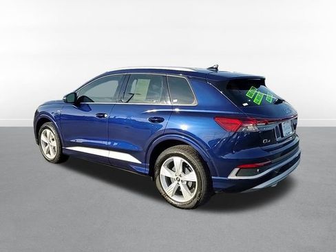 Used 2024 Audi Q4 e-tron Premium image 5