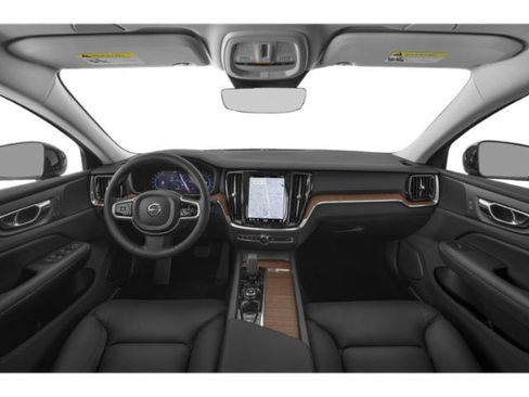 Used 2024 Volvo S60 B5 Core FWD image 8