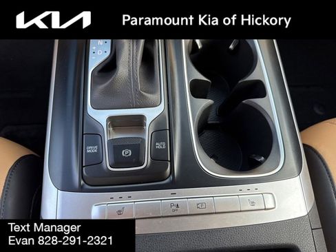 Used 2024 Kia Carnival LX image 29