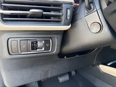 New 2026 Lincoln Corsair Premiere image 31