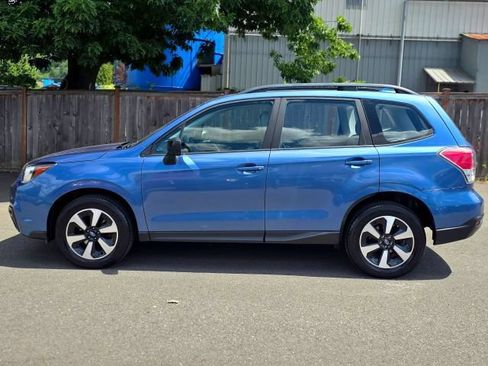 Used 2018 Subaru Forester 2.5i w/ Alloy Wheel Package AWD/4WD image 4