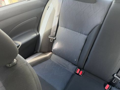 Used 2025 Nissan Versa SV FWD image 36