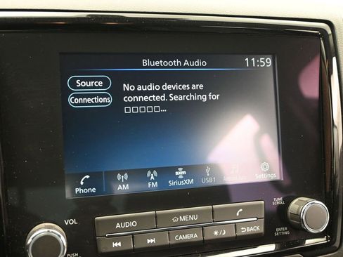 Used 2024 Nissan Frontier SV image 21