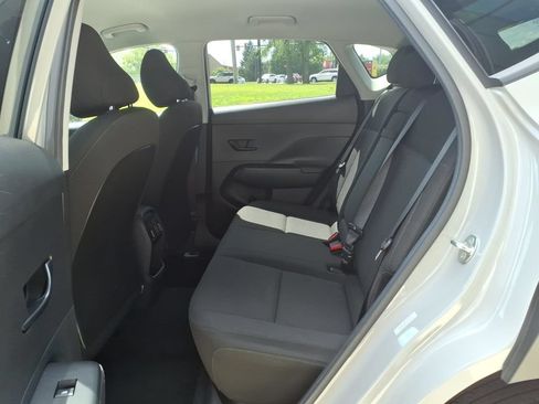 Used 2024 Hyundai Kona SEL AWD/4WD image 25