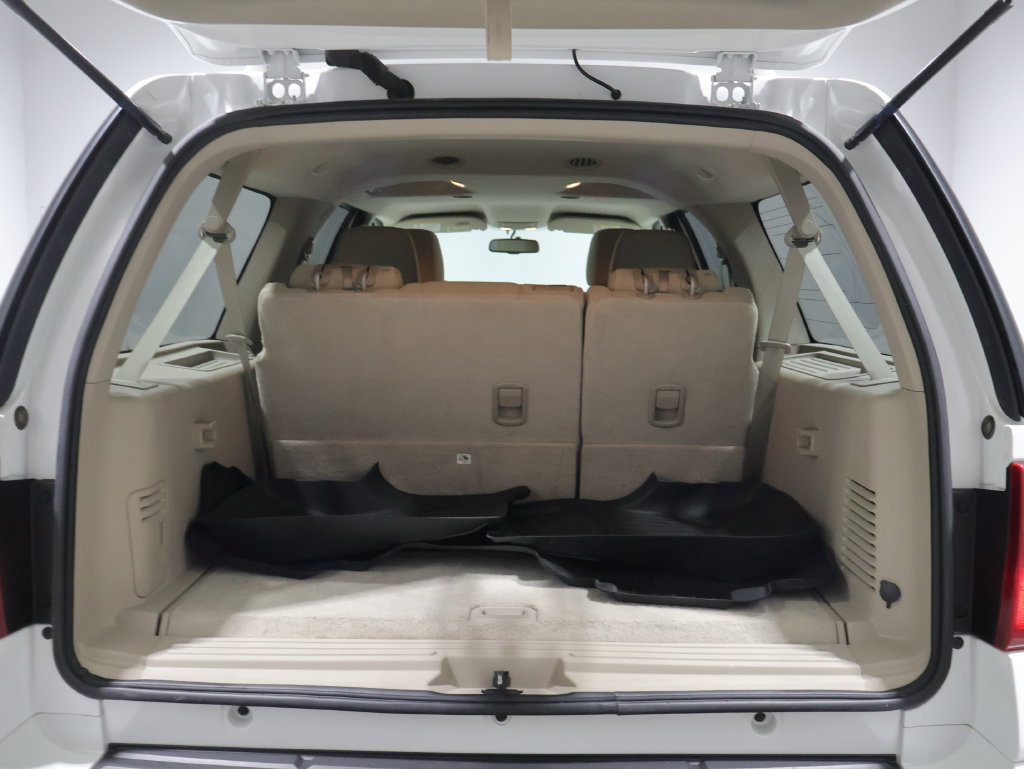 Used 2013 Ford Expedition EL XLT w/ HD Trailer Tow Pkg AWD/4WD image 4
