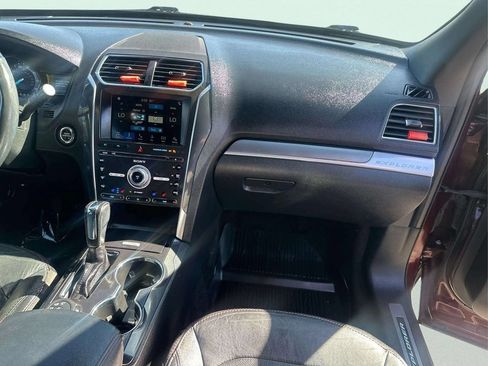 Used 2018 Ford Explorer Sport w/ Equipment Group 401A AWD/4WD image 10