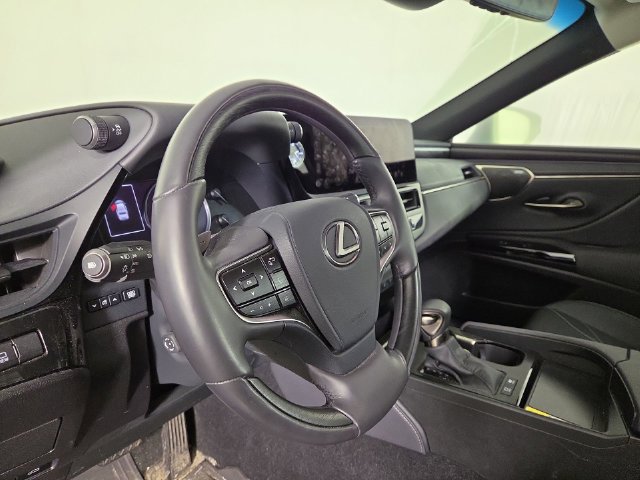 Used 2024 Lexus ES 300h w/ Accessory Package (Z1) FWD image 15