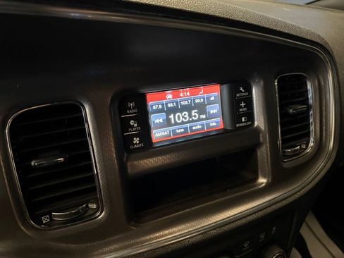 Used 2014 Dodge Charger SE RWD image 26