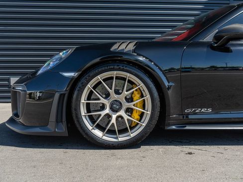 Certified 2018 Porsche 911 GT2 RS RWD image 12