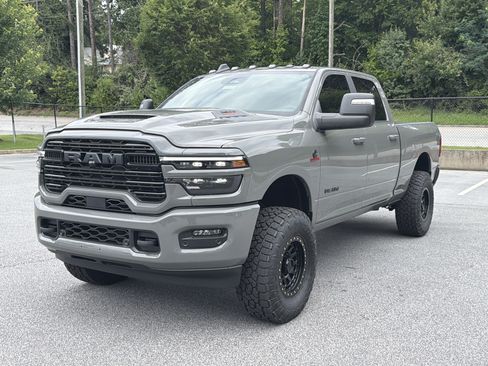 New 2026 RAM 2500 Laramie w/ Night Edition AWD/4WD image 3