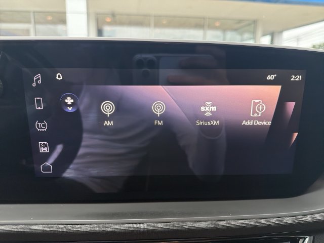 Used 2024 Buick Envista Sport Touring w/ Convenience I Package FWD image 25