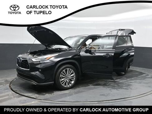 Used 2023 Toyota Highlander Platinum image 56