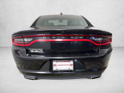 Used 2023 Dodge Charger SXT RWD image 4