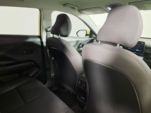 Certified 2025 Hyundai Kona SEL FWD image 11