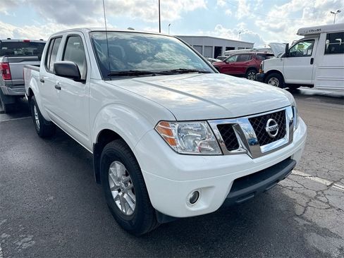 Used 2017 Nissan Frontier SV w/ SV Value Truck Package image 5