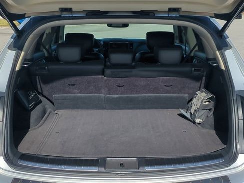 Used 2011 INFINITI FX35 AWD w/ Premium Pkg image 14