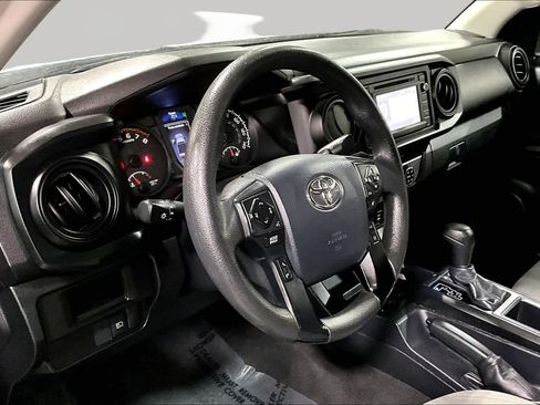 Certified 2019 Toyota Tacoma SR AWD/4WD image 16