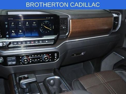 Used 2023 Chevrolet Silverado 1500 High Country w/ Technology Package AWD/4WD image 26