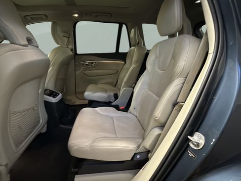 Used 2024 Volvo XC90 T8 Ultimate w/ Protection Package Premier AWD/4WD image 24