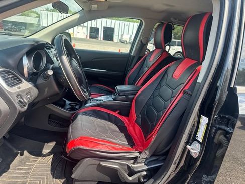 Used 2018 Dodge Journey SE w/ Blacktop Package FWD image 12
