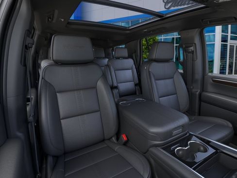 New 2026 Chevrolet Tahoe High Country AWD/4WD image 16