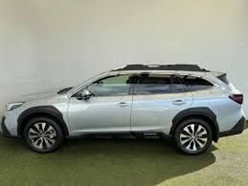 Used 2025 Subaru Outback Touring XT w/ Popular Package #2 image 14