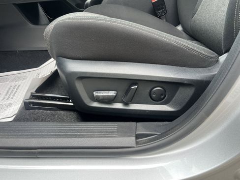 Certified 2025 Nissan Rogue SV AWD/4WD image 20